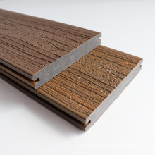 China Manufacturer WPC Engineered Deep Embossing Composite Flooring Boards for Garden
